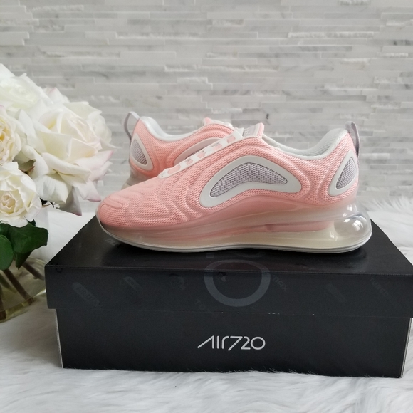 New NIKE Air Max 720 Women's Sneakers - Picture 2 of 6